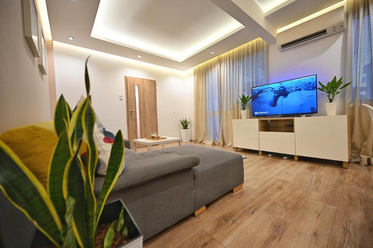 Modern Central 2-Bedroom Apartment With Parking Varna Ngoại thất bức ảnh
