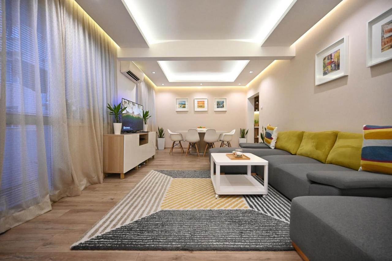 Modern Central 2-Bedroom Apartment With Parking Varna Ngoại thất bức ảnh